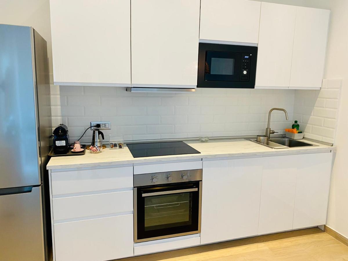 Modern City Apartment 모데나 외부 사진