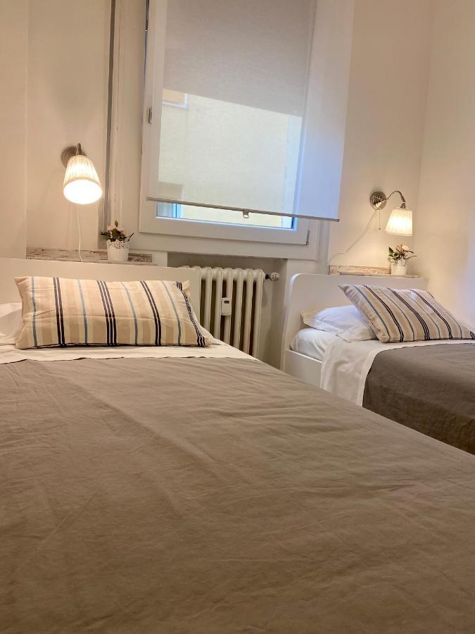 Modern City Apartment 모데나 외부 사진