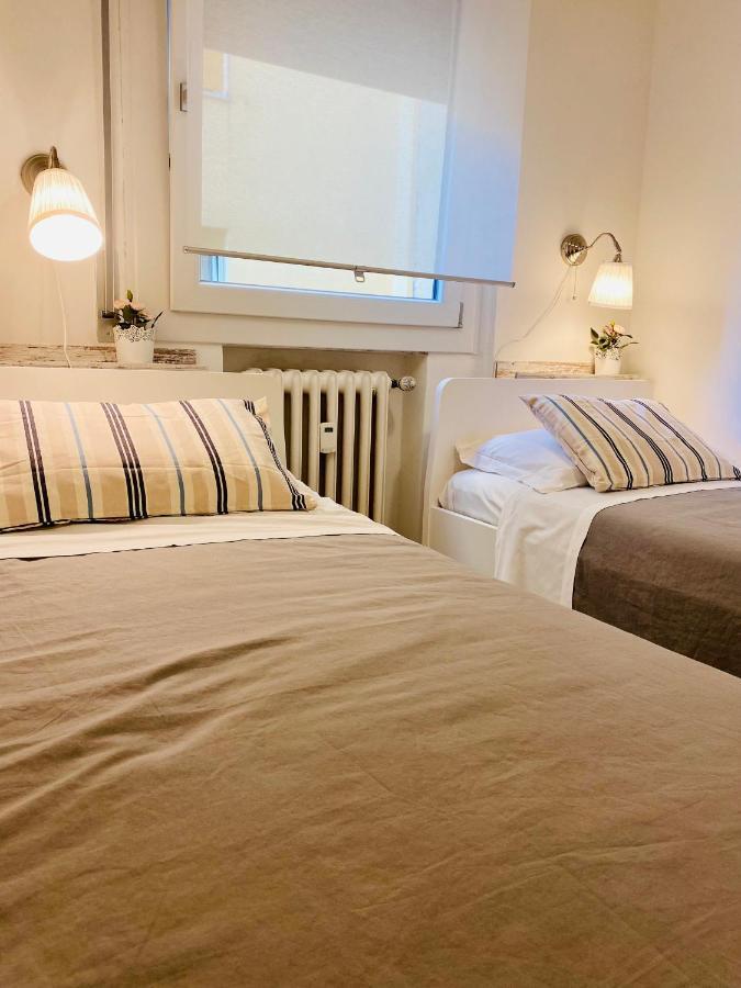 Modern City Apartment 모데나 외부 사진